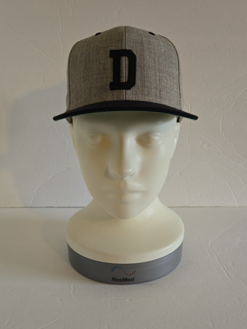 The Dope Collective GR//MI Gray and Black Flat-Brim Snapback Hat - OS